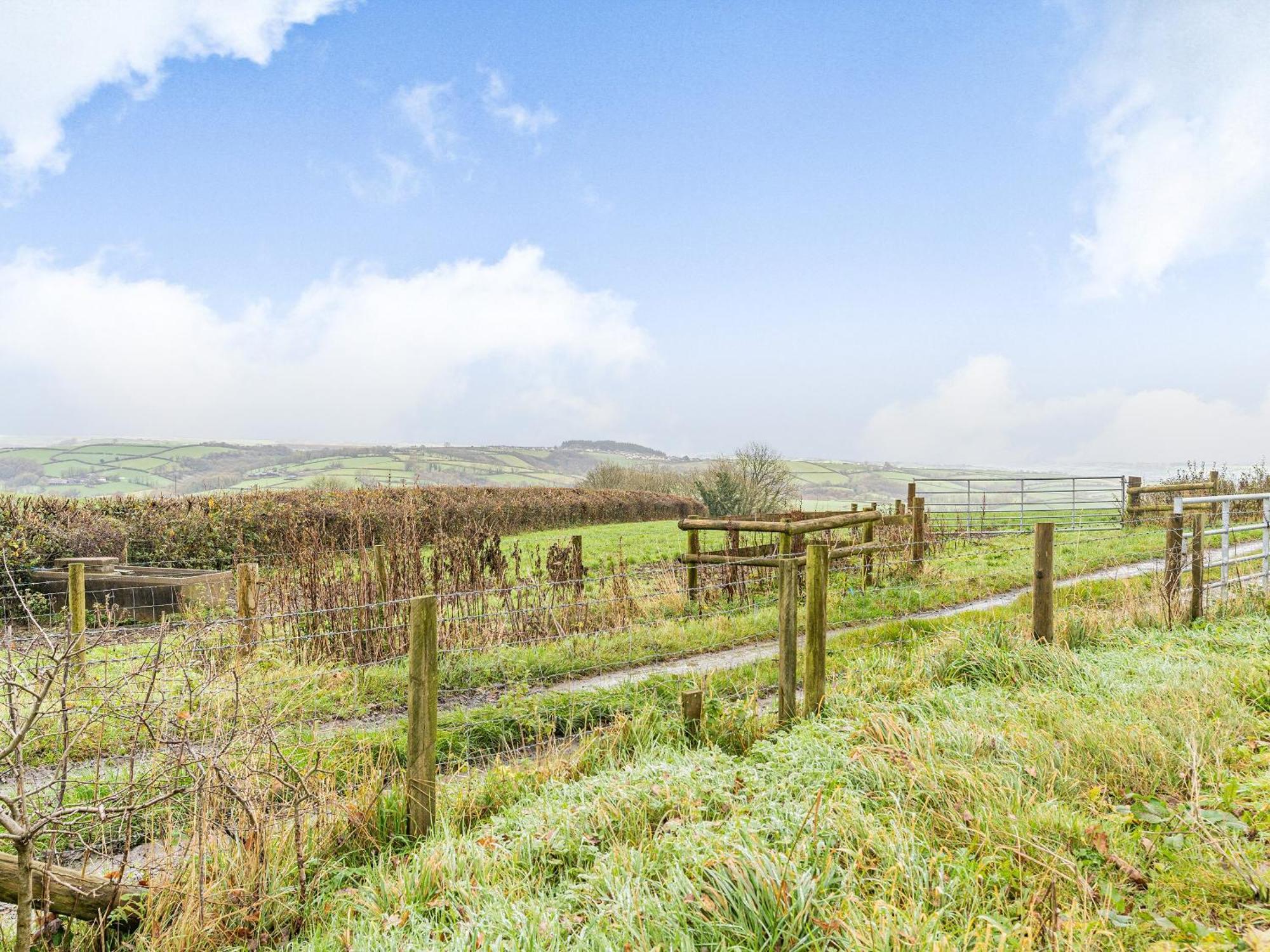 Вилла Cowshed 2 - Uk35458 Whitland Экстерьер фото